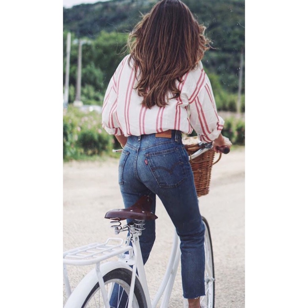 Authentic Levi’s mom high-waisted Jeans 👖✨